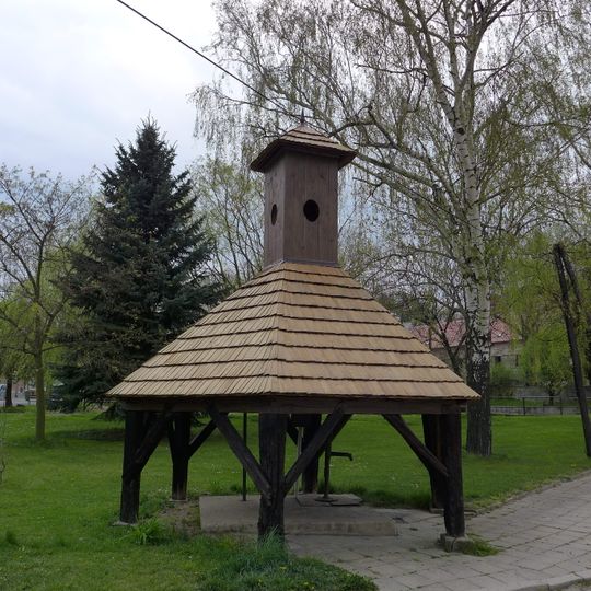 Pump cover in Hostim