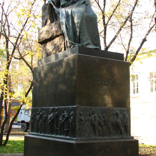 Monument to Gogol