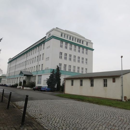 Fabrikanlage mit Fabrikgebäude, ehemaliger Maschinenhalle und ehemaligem Gesellschaftshaus Paul-Gruner-Straße 58; 68
