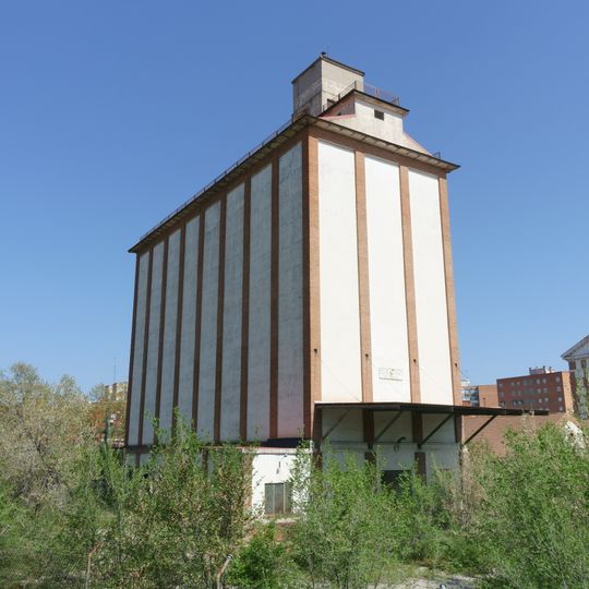 Silo of Alcalá de Henares II