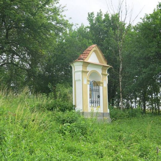 Výklenková kaple na východním konci Staré Lípy