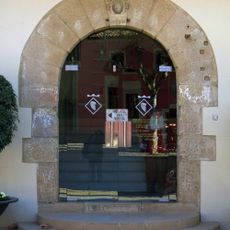 Porta dovellada de l'Ajuntament