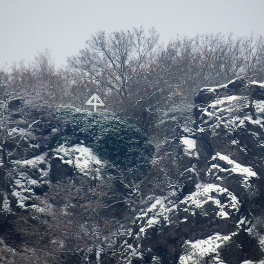 Holzkreuz auf der Schanze