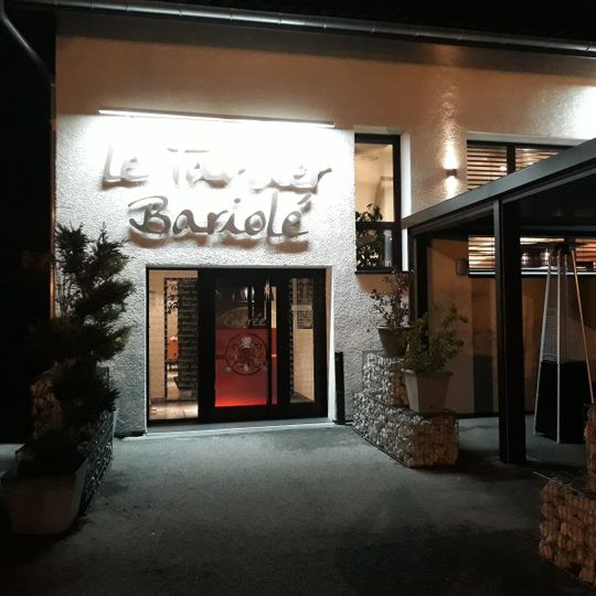 Le Tablier bariolé
