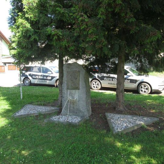 Památník ve Vejprnicích