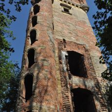 Palace and stable in Chwalimierz