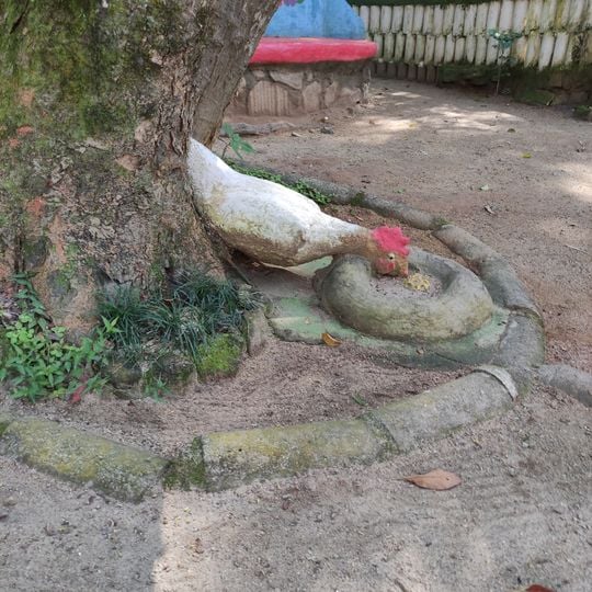 Escultura Naif - A Galinha