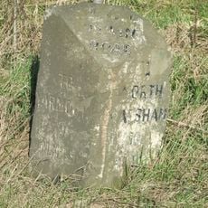 Milestone, c.400m E of jct with Repps Rd