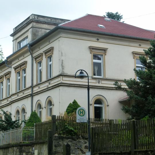 Villa mit Einfriedung Dr.-Wilhelm-Külz-Straße 4