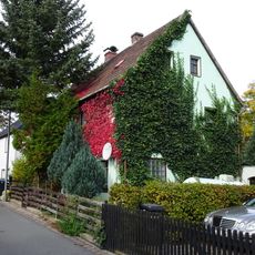 Wohnhaus mit Vorgarten Teichstraße 16