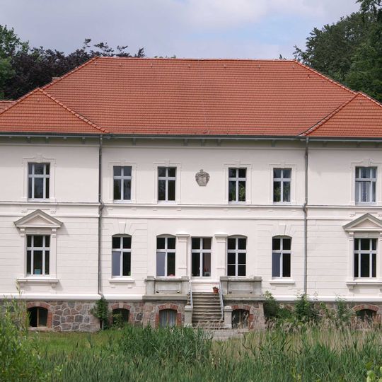 Klein Zastrow manor