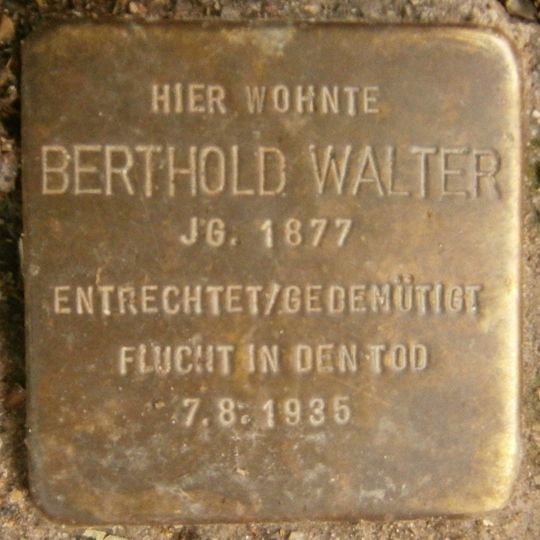 Stolperstein dedicated to Berthold Walter
