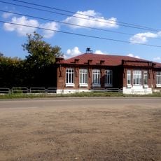 Земская школа, одноэтажная, каменная (Касли)