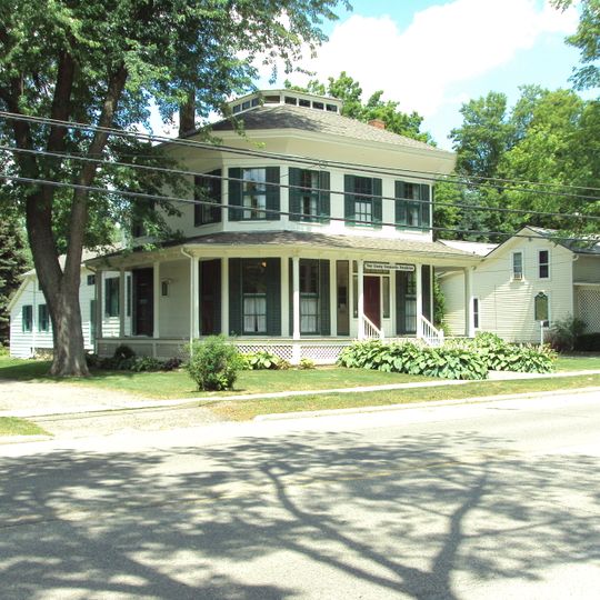 Currier House