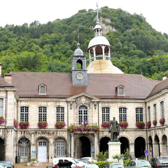 Hôtel de ville de Salins-les-Bains