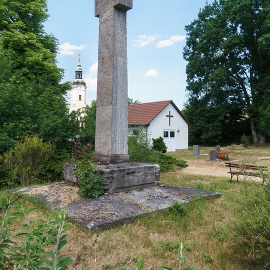 Kriegerdenkmal für die Gefallenen des 1. Weltkrieges, auf dem Friedhof Müglenzer Dorfstraße 24b