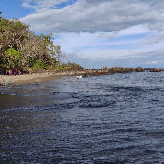 Playa Piedra Colorada