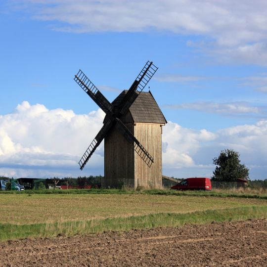 Post mill in Ostrowo, powiat mogileński