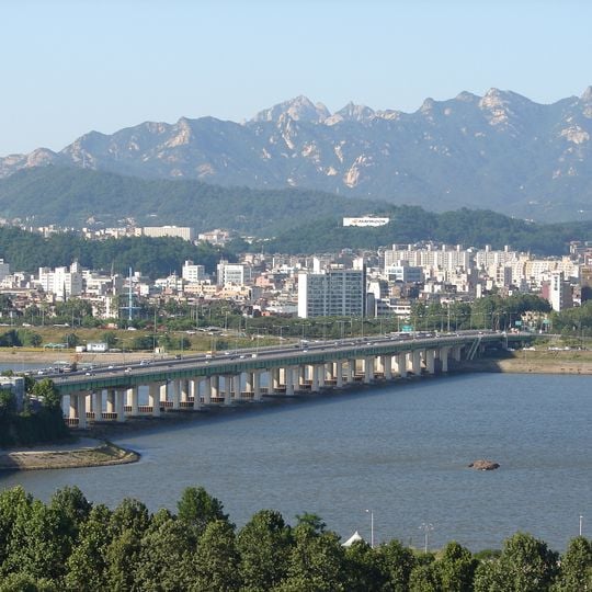 Yanghwa Bridge