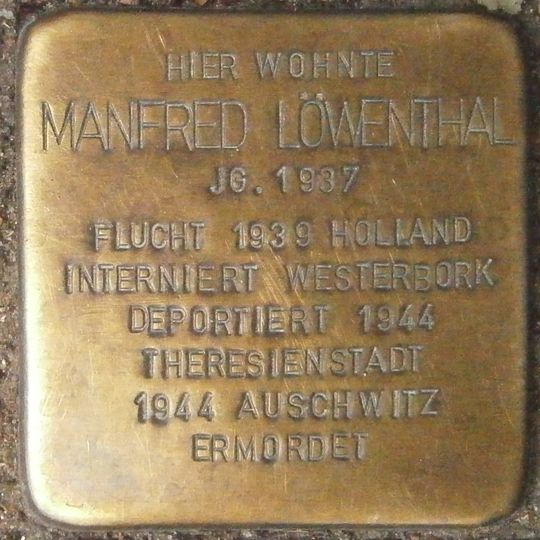 Stolperstein dedicated to Manfred Löwenthal