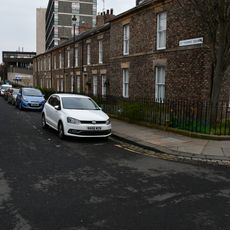 1-9, St Thomas' Square