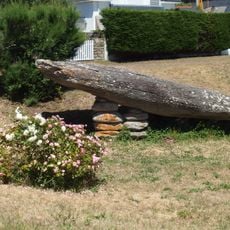 Menhir couché de Mané-Meur
