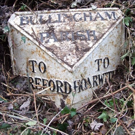Milepost, S of Lower Bullingham