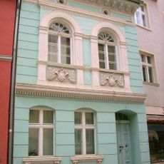 Wohnhaus in geschlossener Bebauung Senftenberger Straße 18 (Altstadt)
