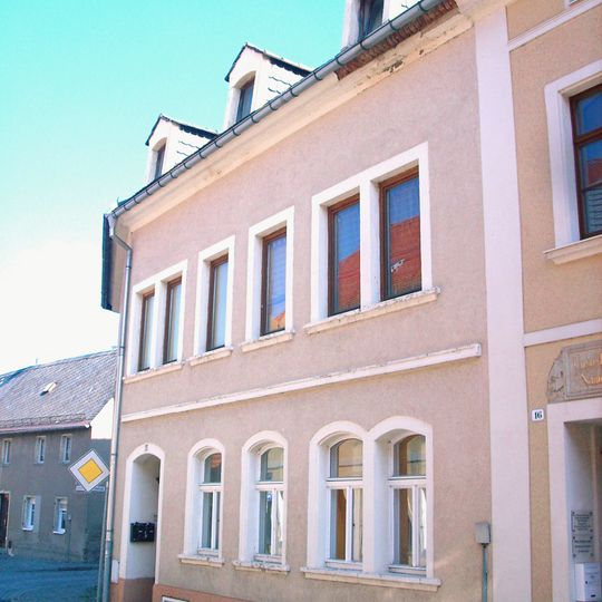 Wohnhaus in Ecklage Rietschelstraße 18