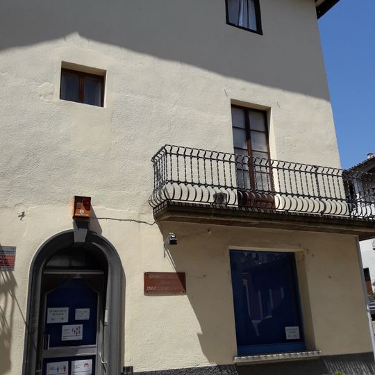House in plaça de la Generalitat, 1
