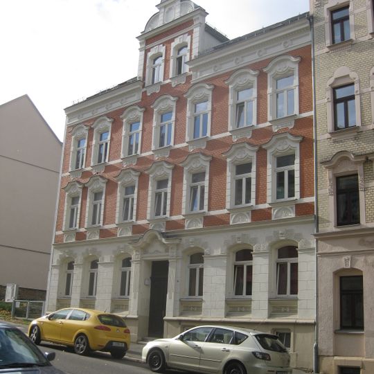 Mietshaus in ehemals geschlossener Bebauung Kreherstraße 14