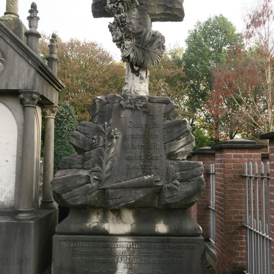 Grafmonument van de familie Pollet