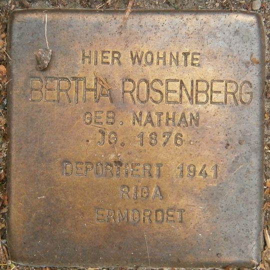 Stolperstein en memoria de Bertha Rosenberg
