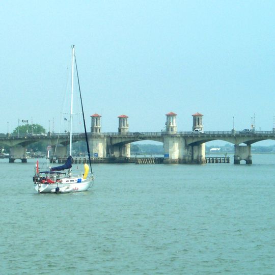 Puente de los Leones
