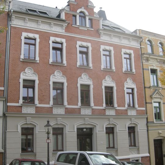 Mietshaus in geschlossener Bebauung Mosenstraße 8