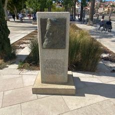 Stele, memorial