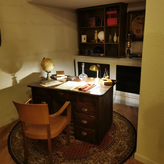 100 Issues