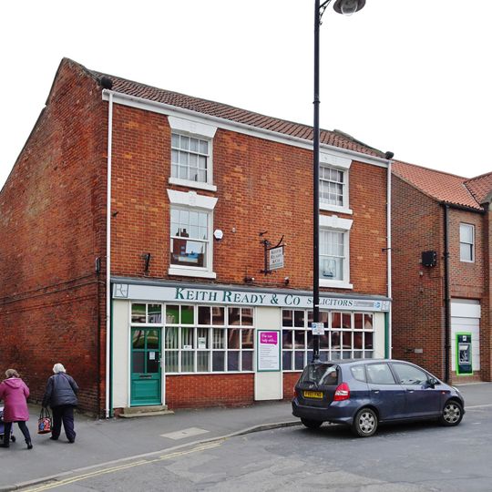 3 And 4, Market Place