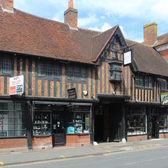 Lion And Lamb House )