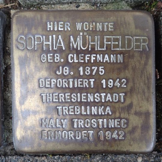 Stolperstein en memoria de Sophia Mühlfelder