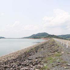 Ban Phluang Dam