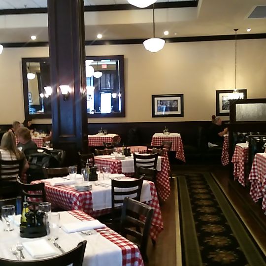 Maggiano's Little Italy