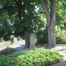 Kříž ve Zbirohu u Muchovy ulice