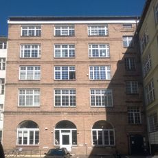 Gewerbebauten Leibnizstraße 33