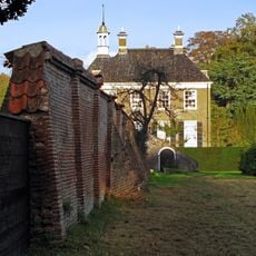 Den Berg: tuinmuur
