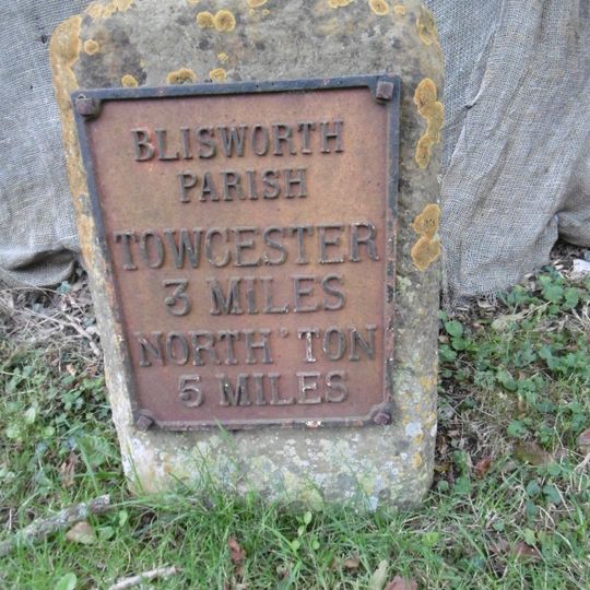 Milestone, Towcester Road, by No. 28