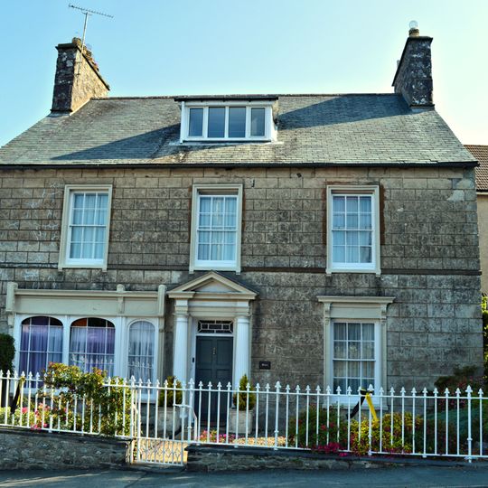 Menai,Including Garden Walls,Gates & Railings, Cross Square
