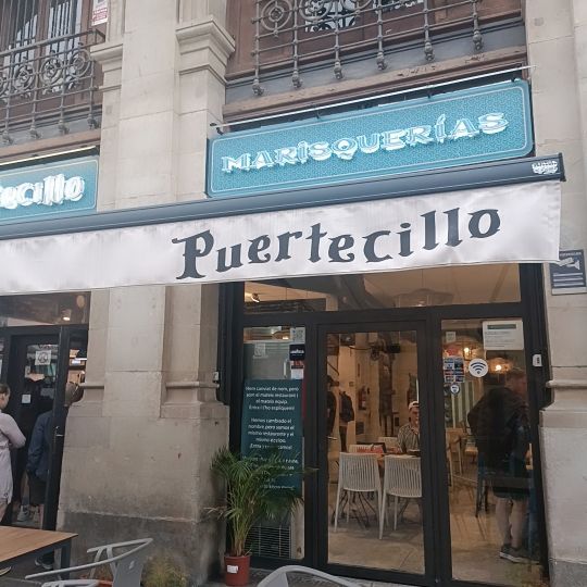 Puertecillo Born