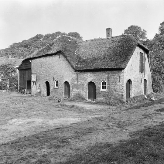 Hogevaart 77, Capelle