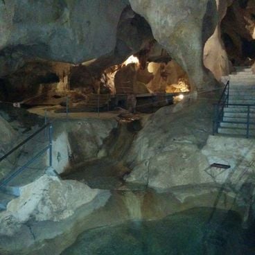 Versteckte Orte in Andalusien: Troglodyten-Dörfer, mittelalterliche Burgen und Naturparks